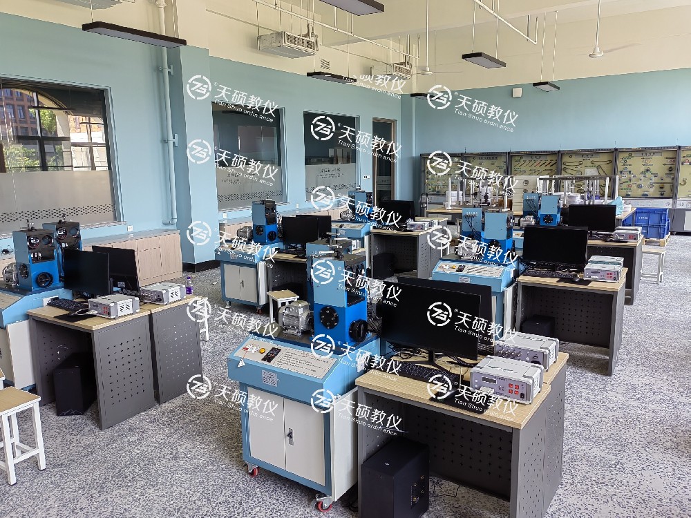 中原科技學(xué)院新校區(qū)理工學(xué)部實(shí)驗(yàn)室建設(shè)項(xiàng)目 順利安裝、調(diào)試、培訓(xùn)、驗(yàn)收通過